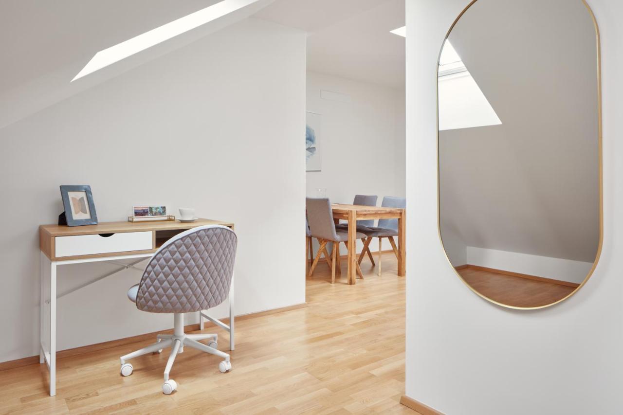 Bright Apartment In New Town By Prague Days Exterior foto